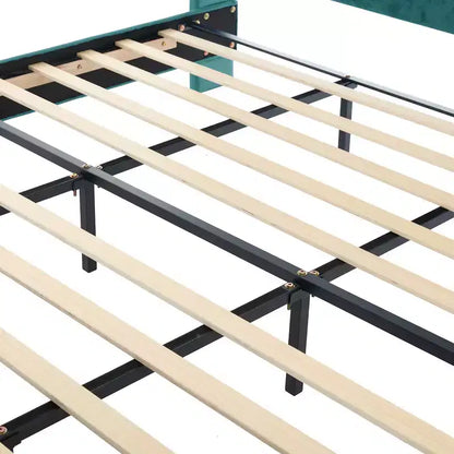 Lit King à plateforme traîneau, tête de lit à oreilles, velours capitonné, capacité de 363 kg