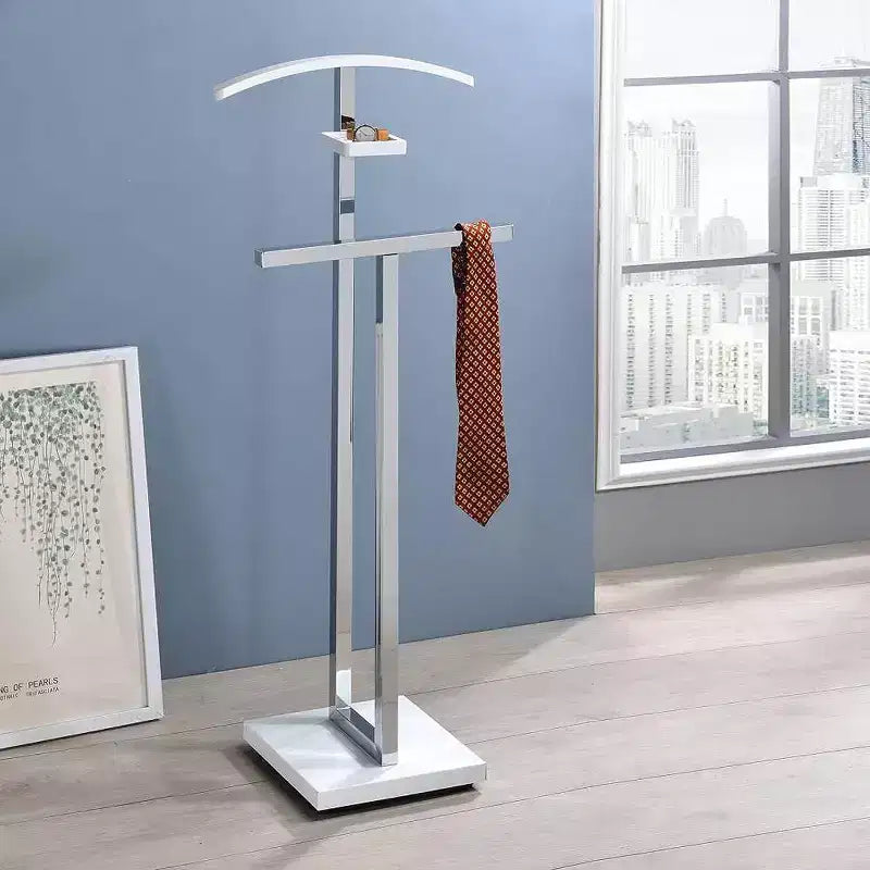Valet de nuit en métal et bois, Porte-vêtements avec étagère à accessoires, 114 cm H x 43 cm P x 25 cm L