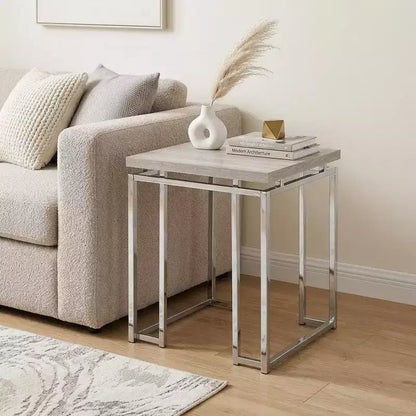 Table d'appoint carrée 61 cm Chêne Naturel et Chrome, Structure en fer avec plateau en verre recyclé, Aucun assemblage requis